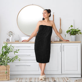 Utopia Towels display features hotel-quality softness and large surface area.