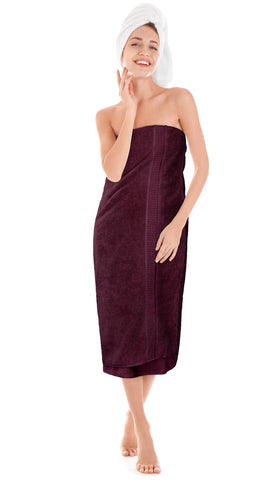Utopia Towels 35x70 inch sheet wrapped around body post-shower