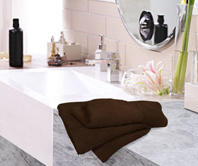 Fade-resistant fabric of Utopia Towels maintains color after washing.