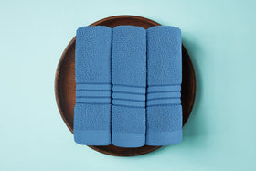 Utopia Towels machine-washable label indicating easy care.