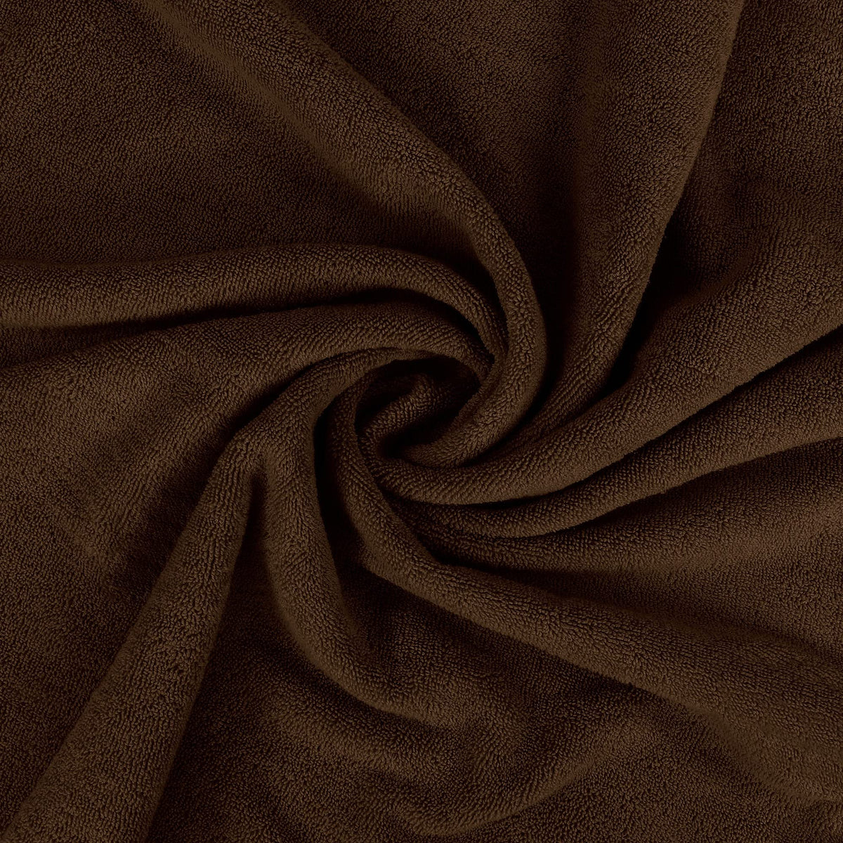 Utopia Towels with neatly finished edges resist wear and fraying.