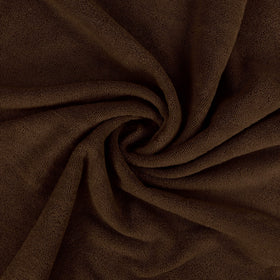 Utopia Towels with neatly finished edges resist wear and fraying.