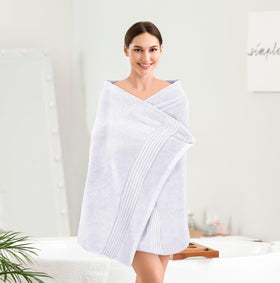 Utopia Towels premium 27x54 inch bath towel set provides full coverage.