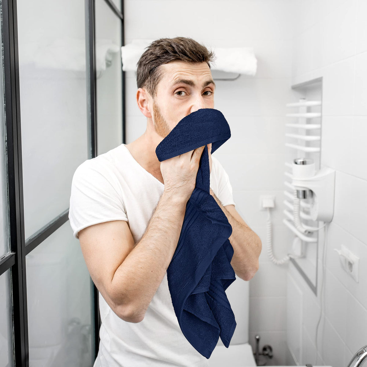Utopia Towels navy hand towel ideal for travel, compact and quick-drying.