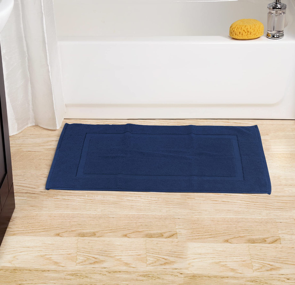 Utopia Towels quick-absorbent cotton for moisture handling.