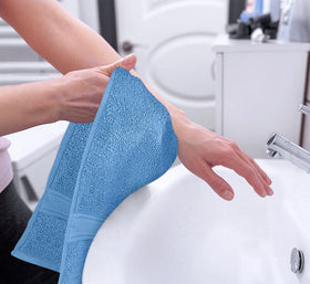 Utopia Towels ring spun cotton towel emphasizes durability and fade-resistance.