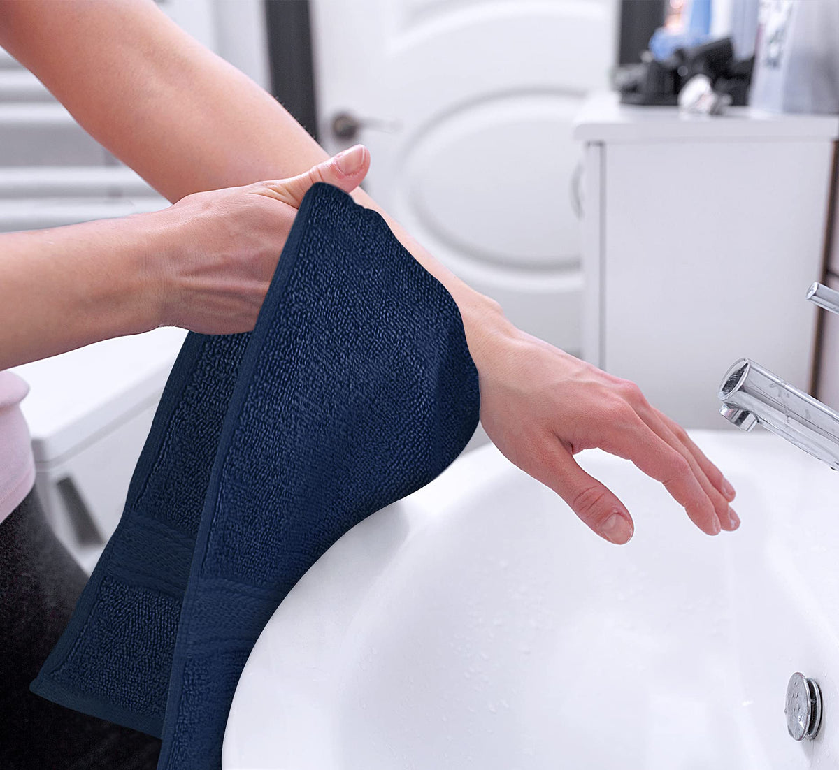 Utopia Towels soft, absorbent texture highlighted for daily use.