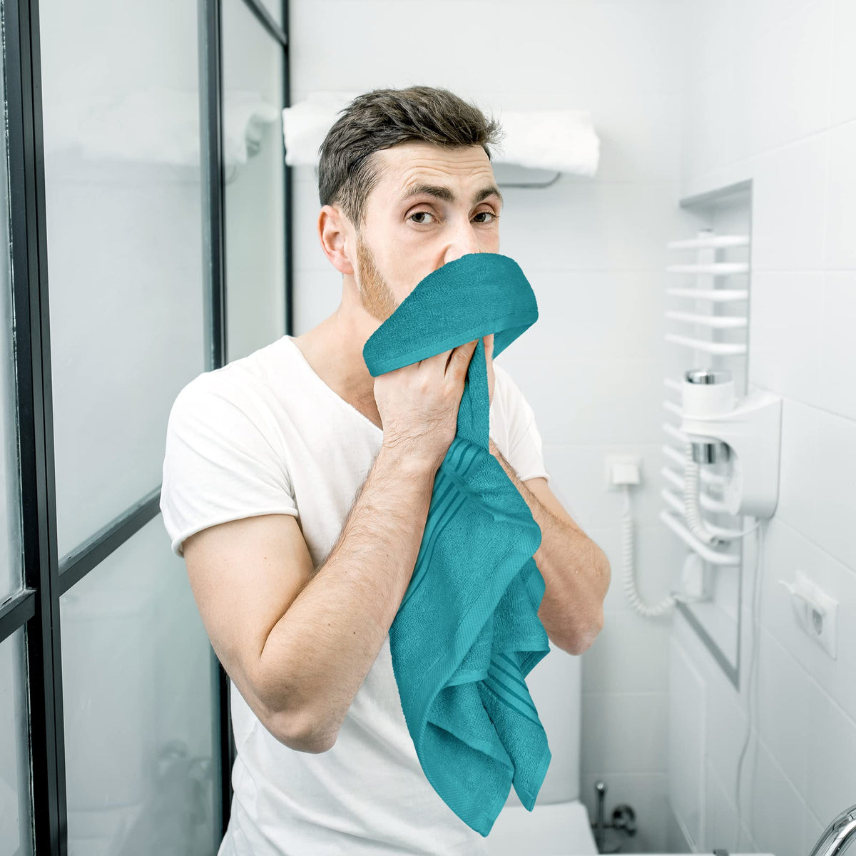 Utopia Towels travel-friendly turquoise towels: ideal for hotels and camps.