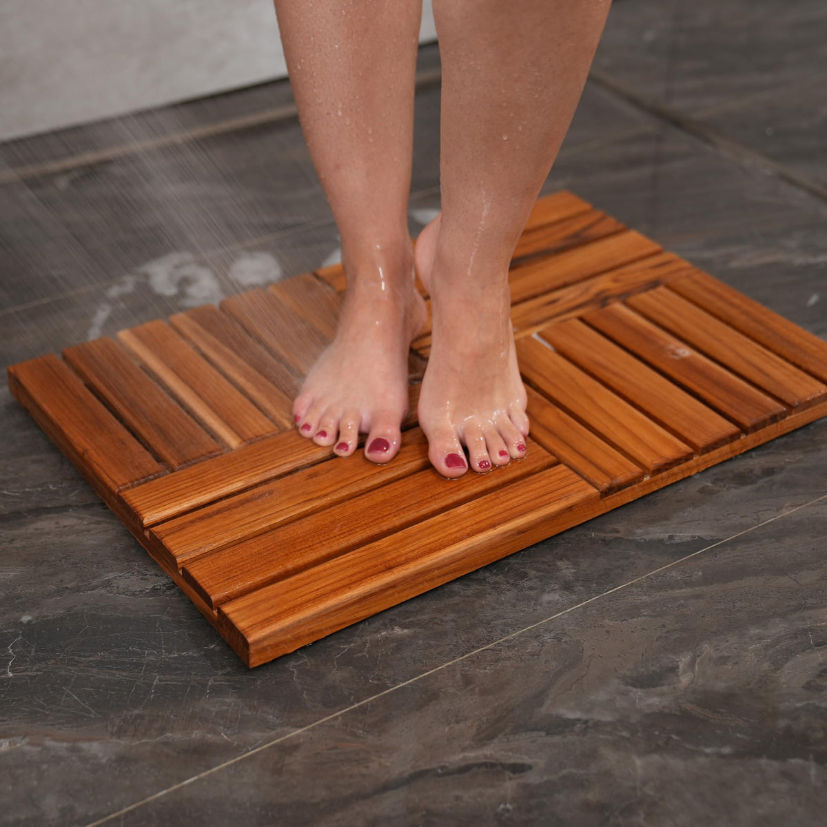 Utoplike teak bath mat grain close-up highlights spa-like elegance and durability