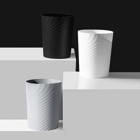 UUJOLY durable plastic trash can, closeup shows sturdy construction.