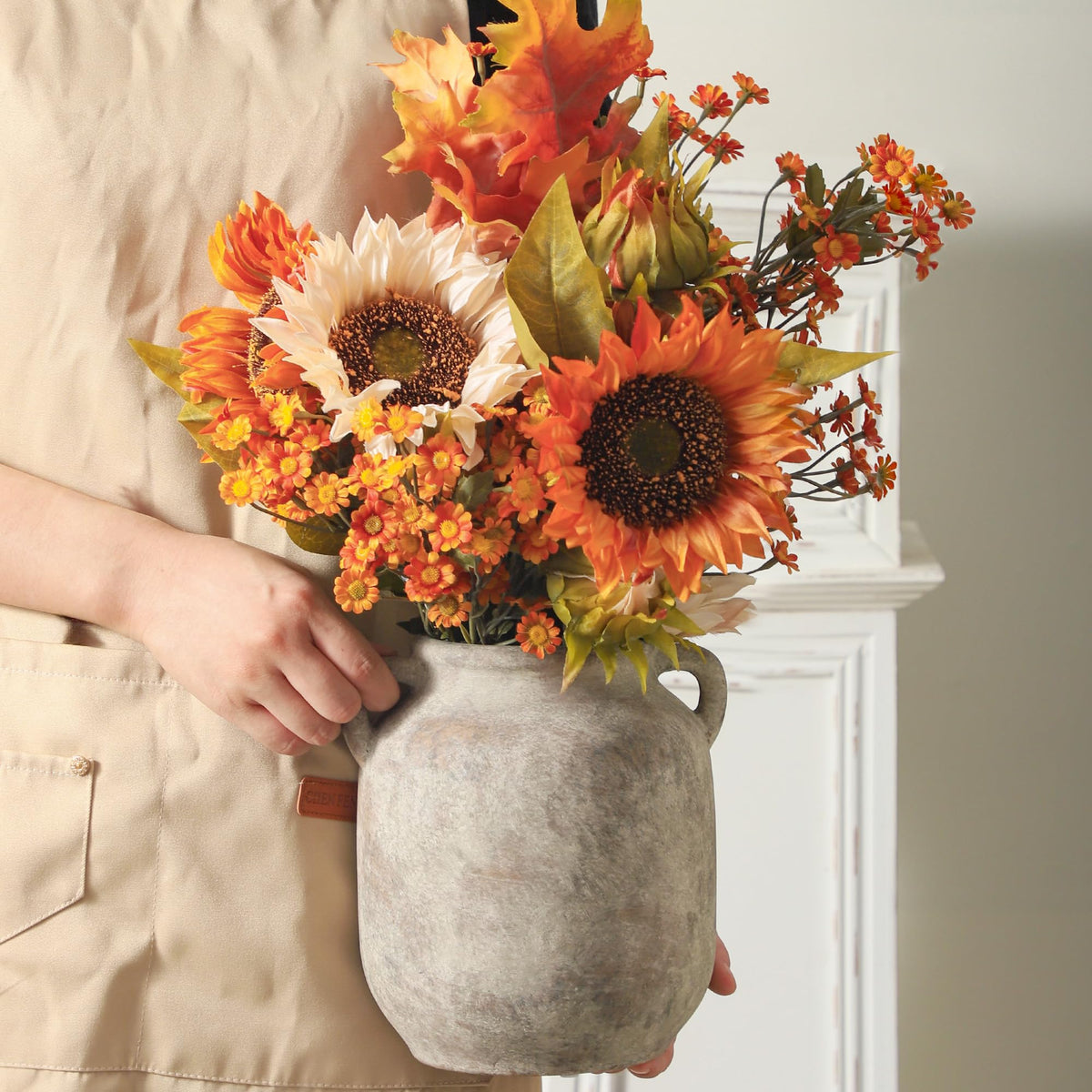 Vanselia centrepiece vase living room decoration creates a focal point