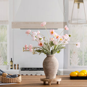 Vanselia vase on an office desk adds a natural touch