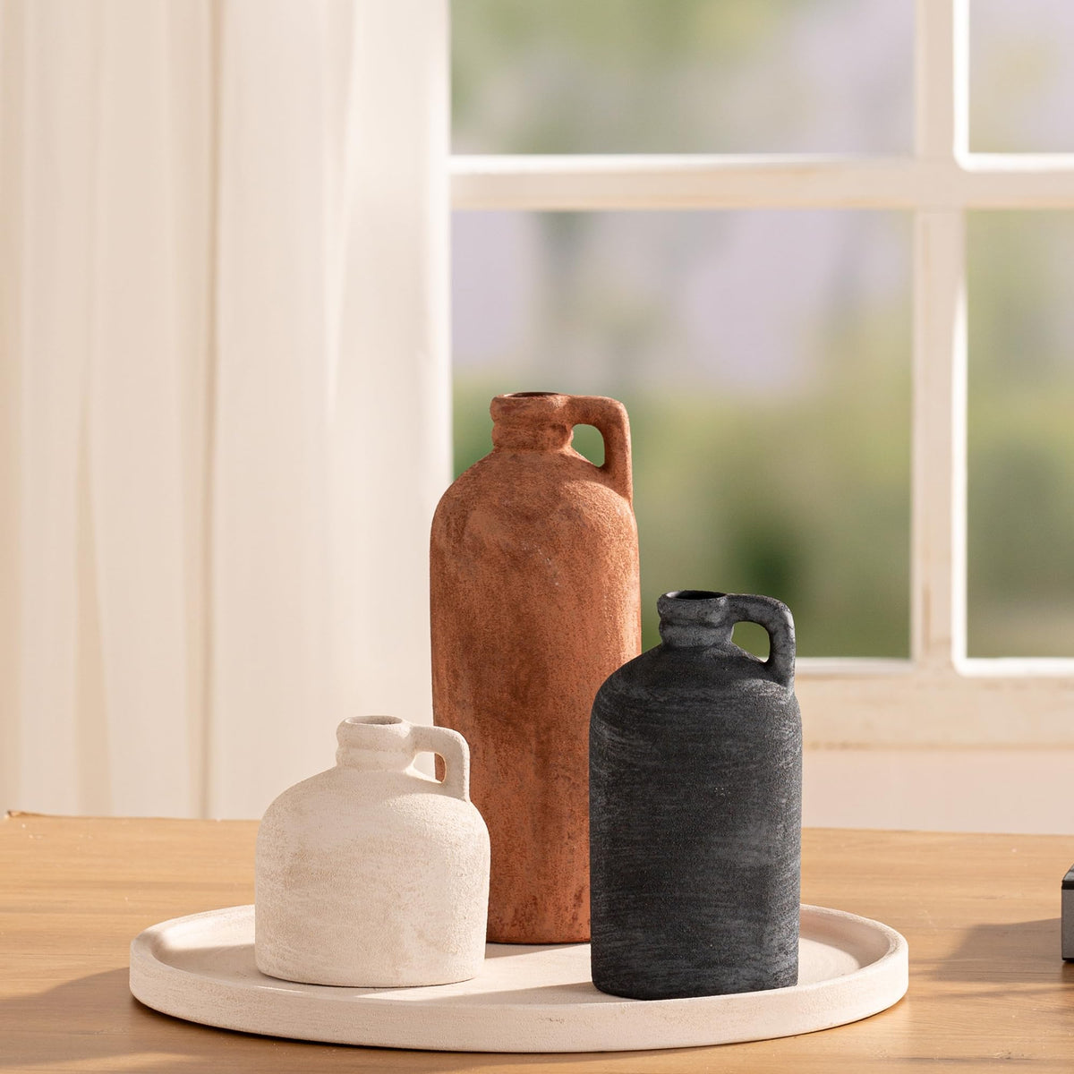 Vanselia ceramic vase set of 3 modern rustic design for any table.