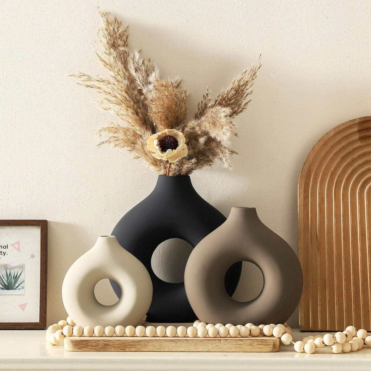 Vanselia ceramic vase trio display, a stylish trio arrangement for coffee tables