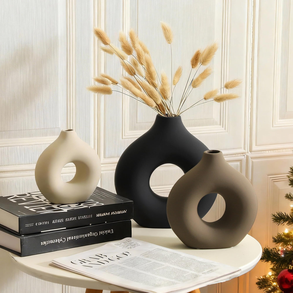 Vanselia donut vase small, compact accent for bedrooms or bathrooms