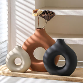 Vanselia rust vases set, a gift-ready decor option for homes.