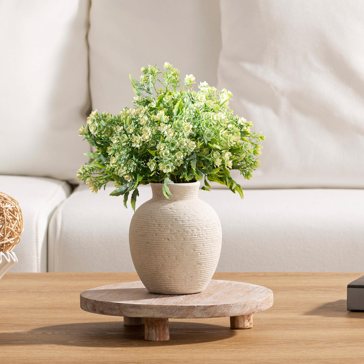 Vanselia high-quality ceramic vase, handcrafted and fired for durability
