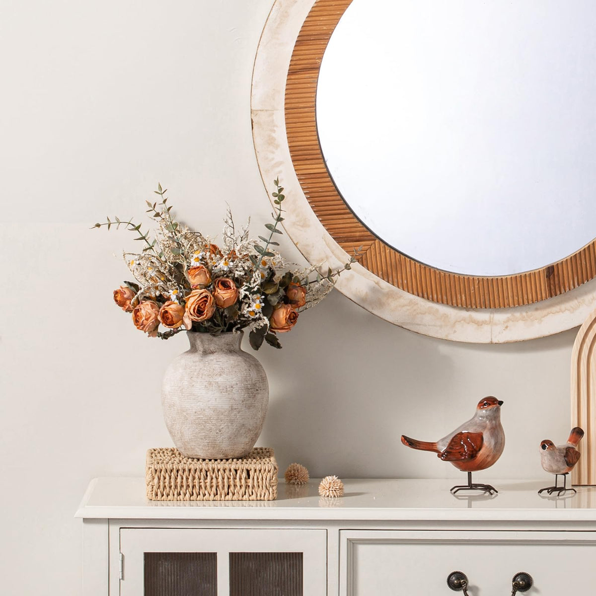 Vanselia rustic vase ships in a gift-ready box for gifting.
