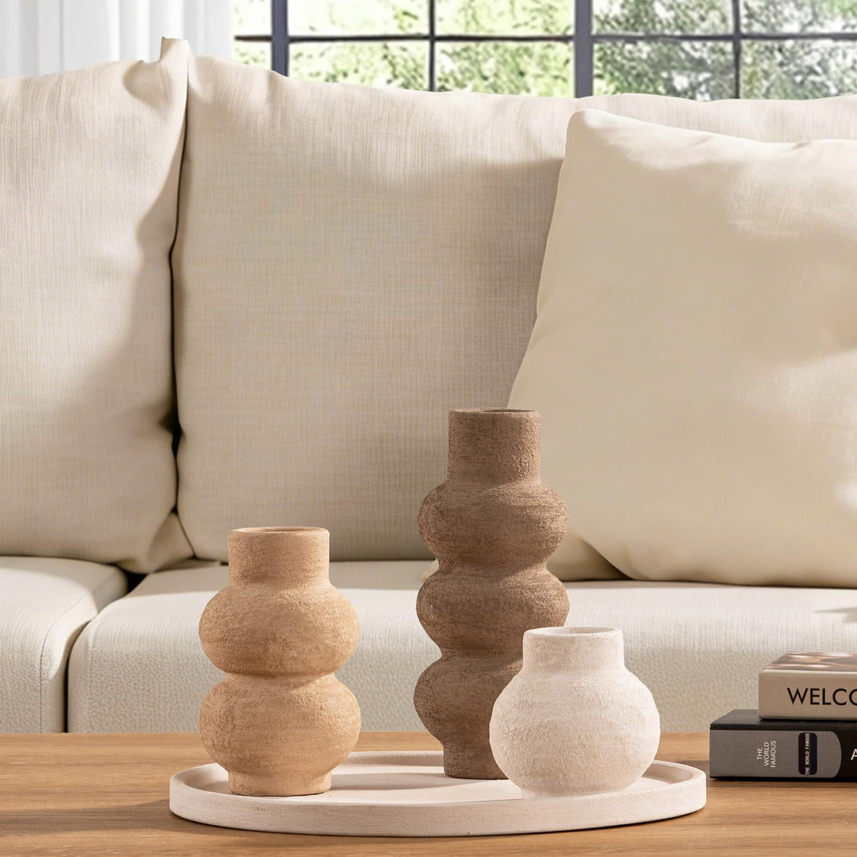 Vanselia vase with waterproof interior supports fresh stems and water-based displays.