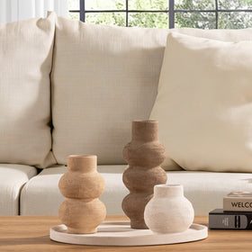 Vanselia vase with waterproof interior supports fresh stems and water-based displays.