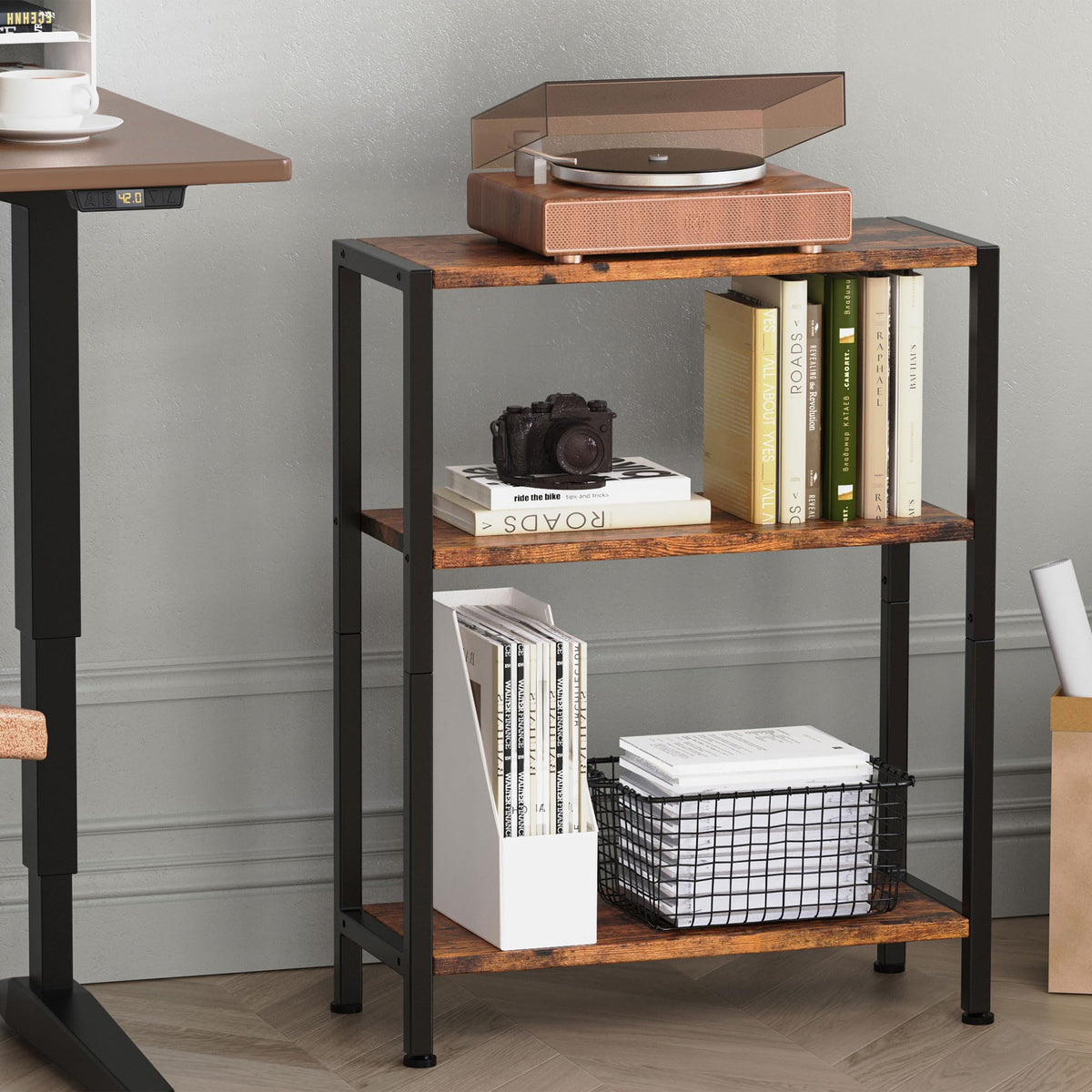 Vantimo sofa side table with lacquered iron creates a modern, durable surface.
