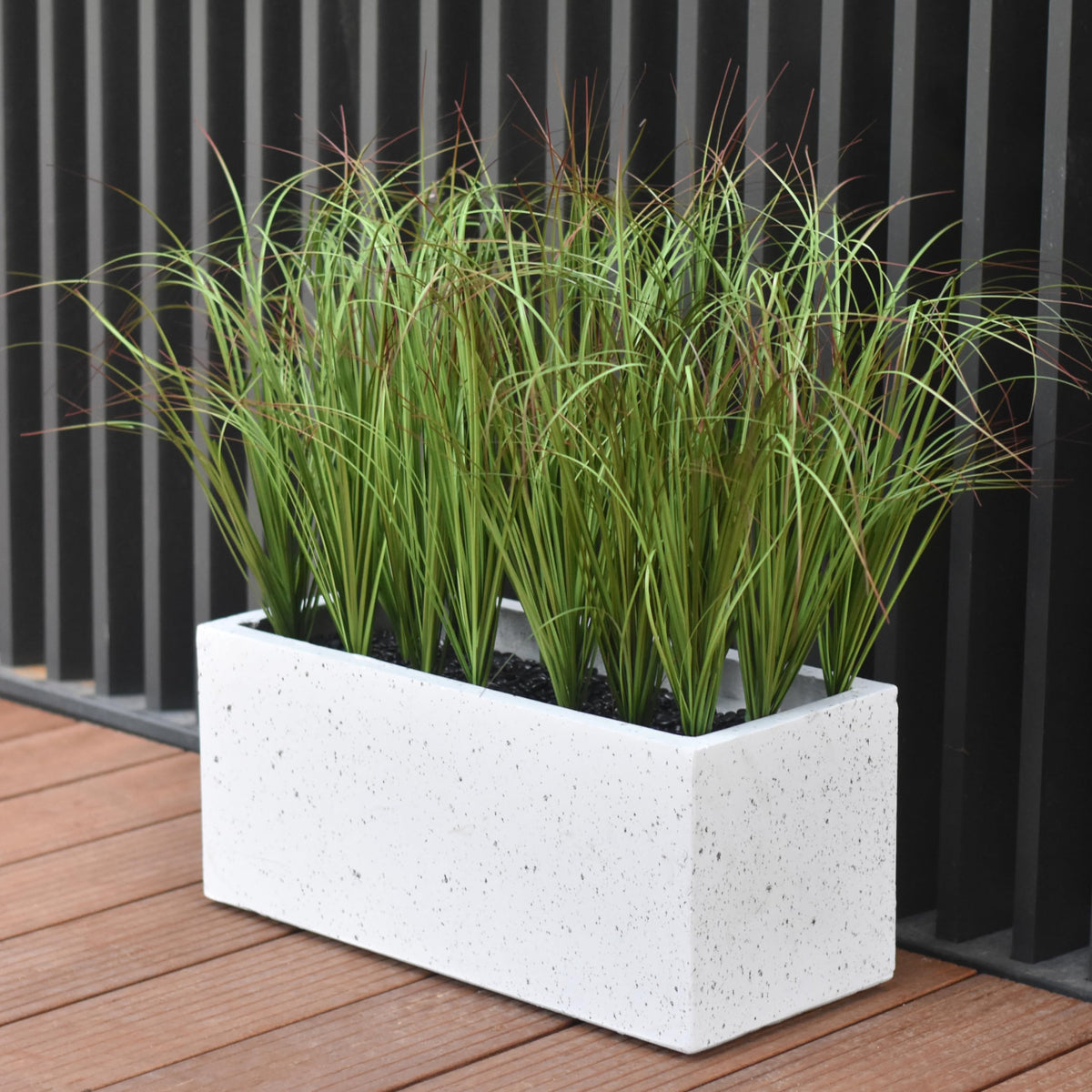 VANTREE no-maintenance plastic grasses stay vivid without watering or pruning.