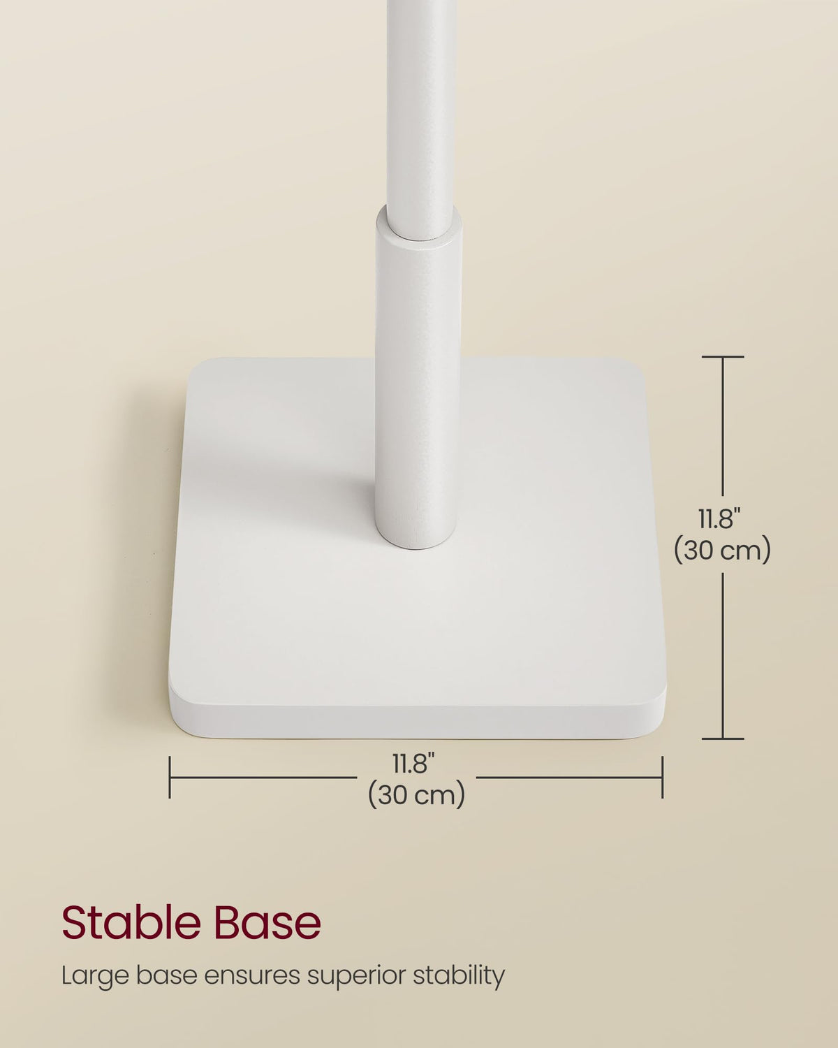 Robust base and main pole ensuring stable storage for outerwear