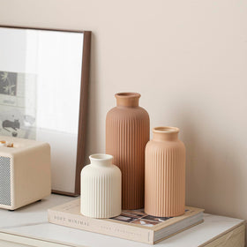 Vaurcesa vase display suitable for dried flowers and pampas arrangements