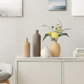 Vaurcesa gift-ready coffee mix paired with the vase collection