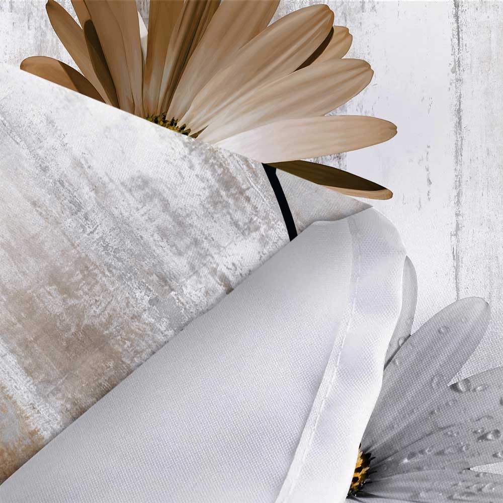 VeiVian polyester fabric dries quickly and resists moisture.