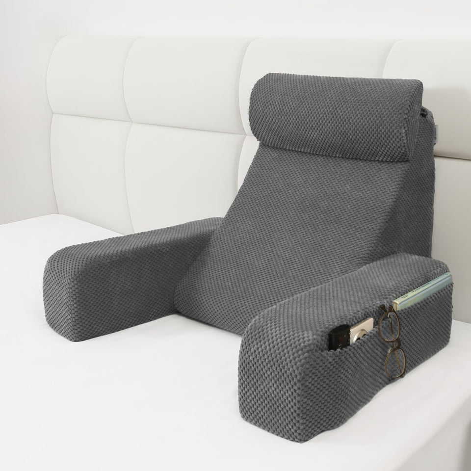 Vekkia reading pillow with a 45° wedge design for ergonomic support and comfort