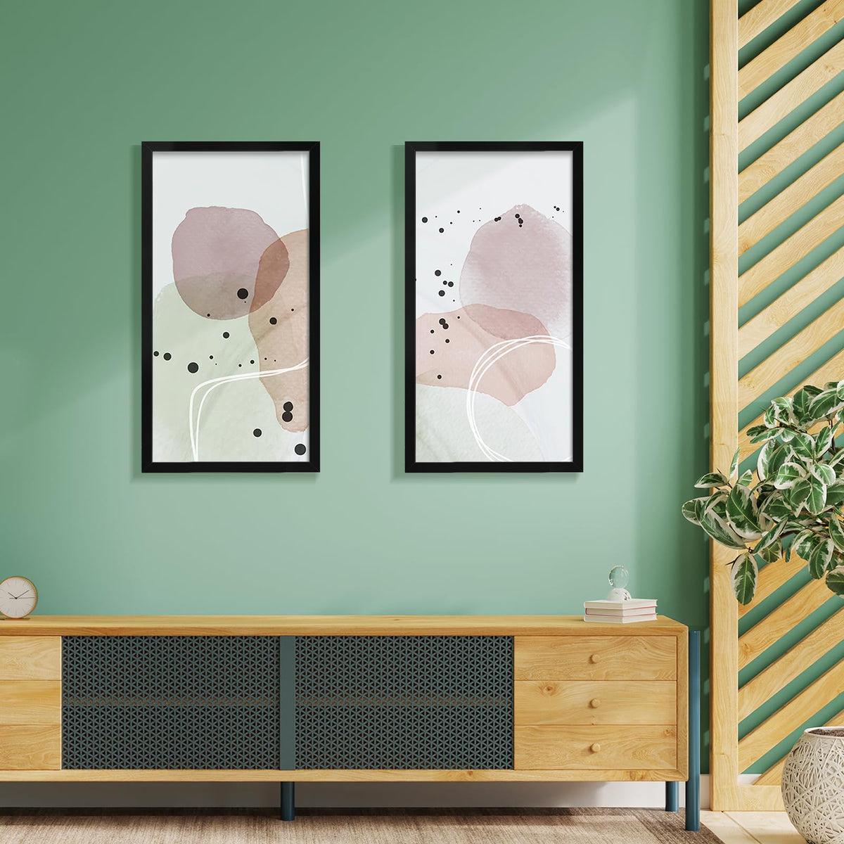 Veleclo 10x20 frame mounted horizontally on wall