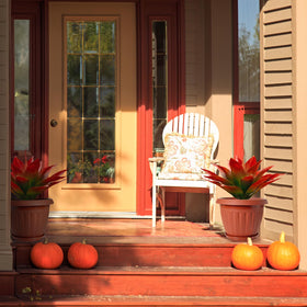Velener fall fake agave leaves hold shape in outdoor weather.