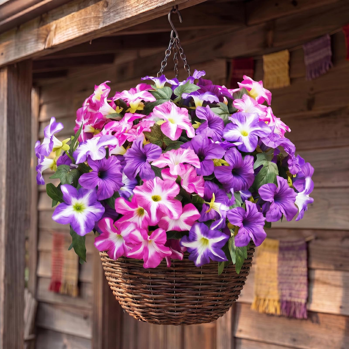 Vemander lifelike petals evoke real flowers with low maintenance.