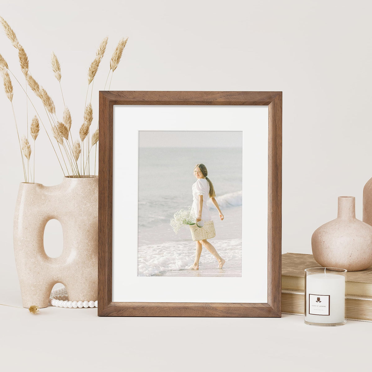 Venusmiles wall-hanging vertical layout for tall prints