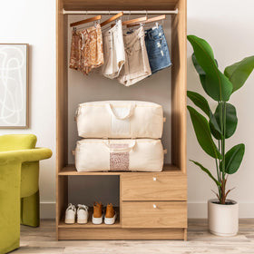 VeraMia bag with four handles makes lifting and carrying easy