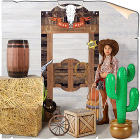 Vertintong paper whiskey barrel brings authentic rodeo vibe.