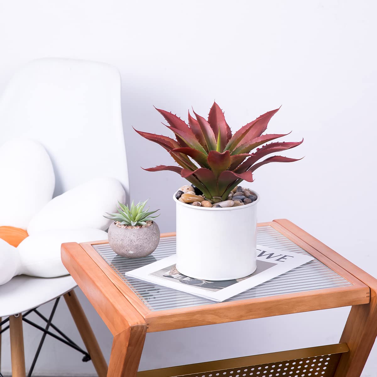 Veryhome artificial aloe suitable for indoor and outdoor display across rooms.