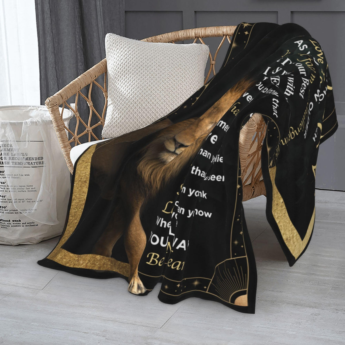 VESDEIN mom-dad gift blanket showing inspirational message at home