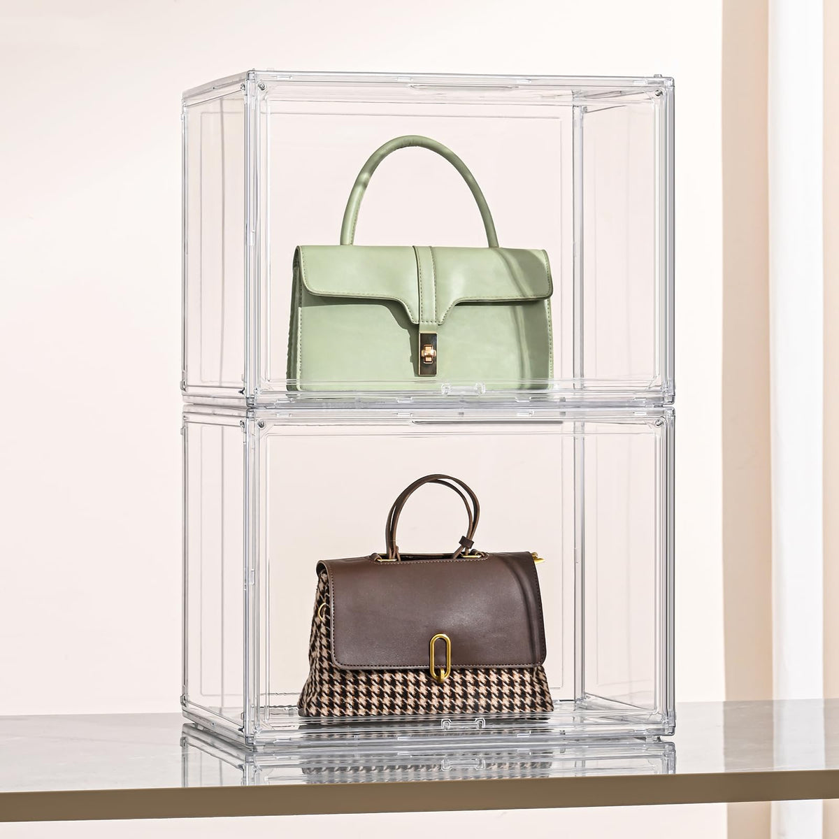 VGLXTRNT XXX-Large Display Case durable PET acrylic construction resists deformation.