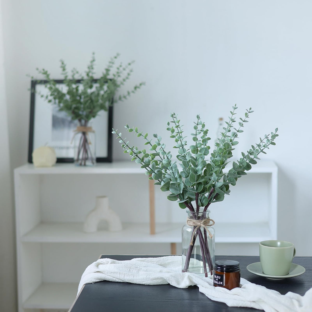 Vierena 17.5-inch stems assembled for a dining centerpiece