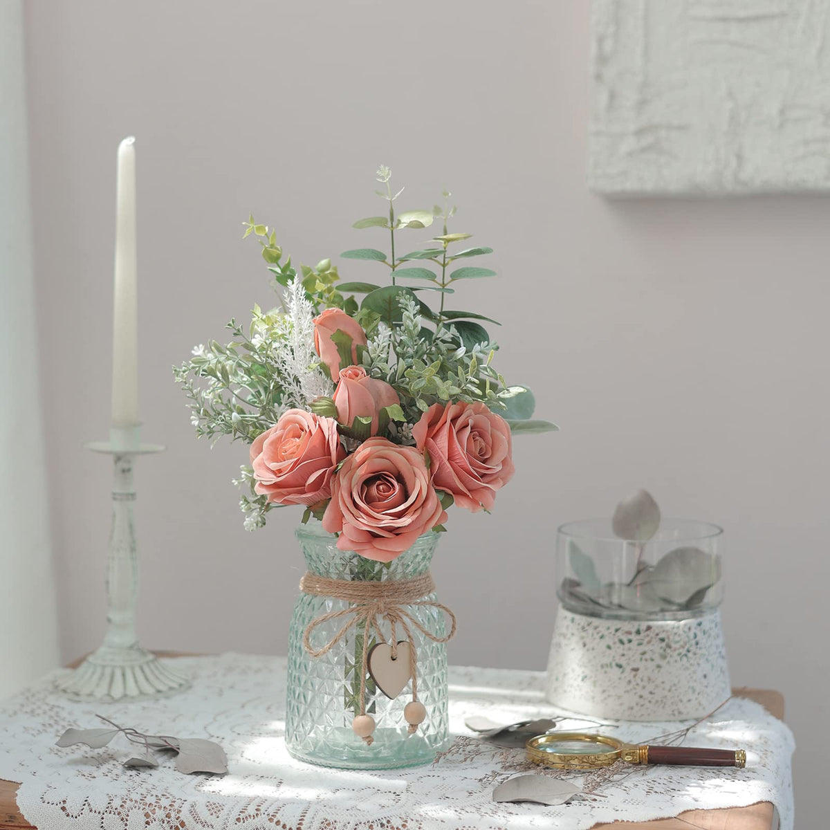 VIERENA cozy bedroom scene showcasing the vase arrangement