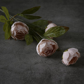 VIERENA wired stem flower tape enables flexible bouquet shaping