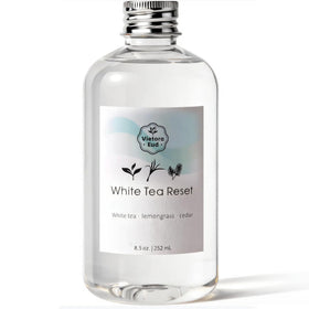 Vietora Eud White Tea Diffuser Oil bottle close-up for long-lasting scent in spaces.