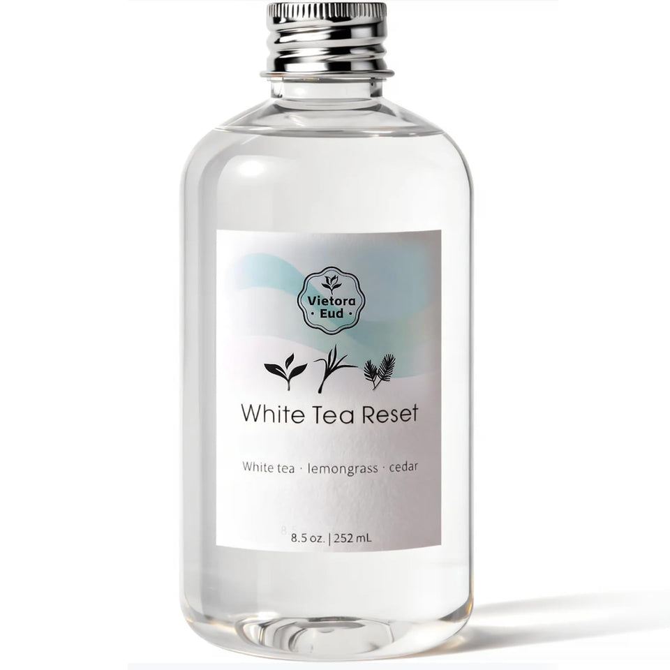 Vietora Eud White Tea Diffuser Oil bottle close-up for long-lasting scent in spaces.