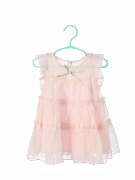VIIBASE 11.5-inch hanger profile supports a variety of outfits.