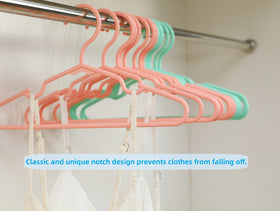 VIIBASE side grooves hold straps and dresses securely.