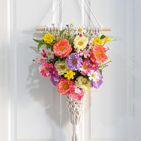 VioletEverGarden bendable stems let you shape arrangements easily.