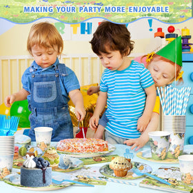 Vistico Winnie Bear 7-inch plates, compact size for desserts and appetizers
