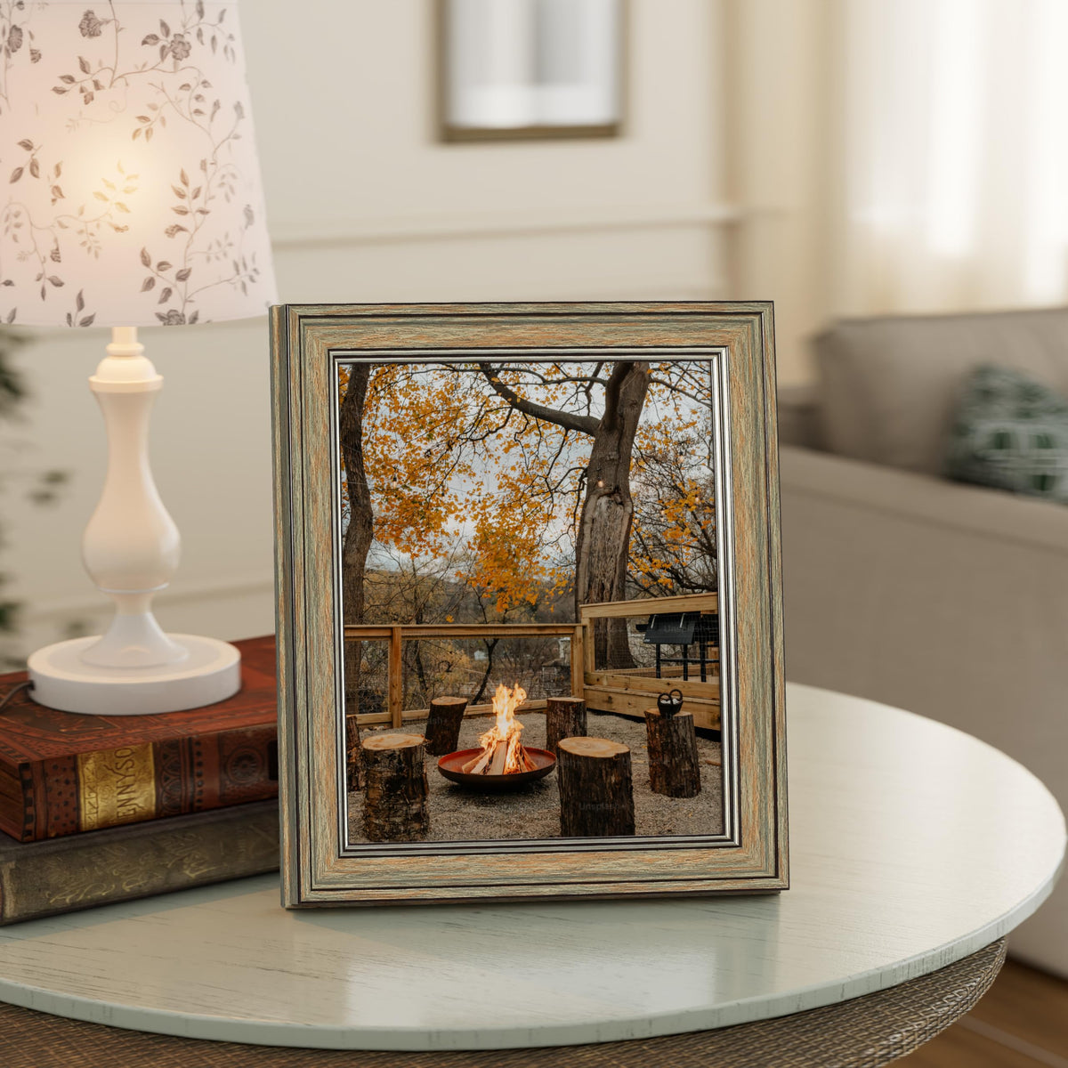 Vittanly lightweight polystyrene frames resist moisture and impact.